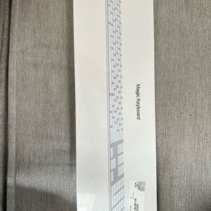 Apple Magic Keyboard in White